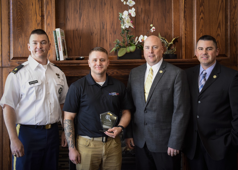 Minnesota Guardsman Receives Award for Combating Drugs in his Community