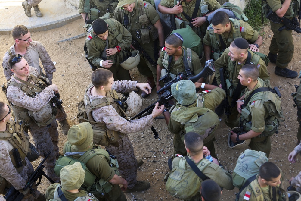 26TH MEU Marines and IDF build camaraderie by working together