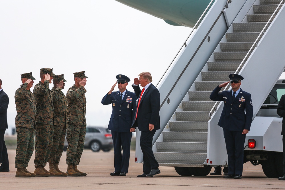 President visits MCAS Miramar