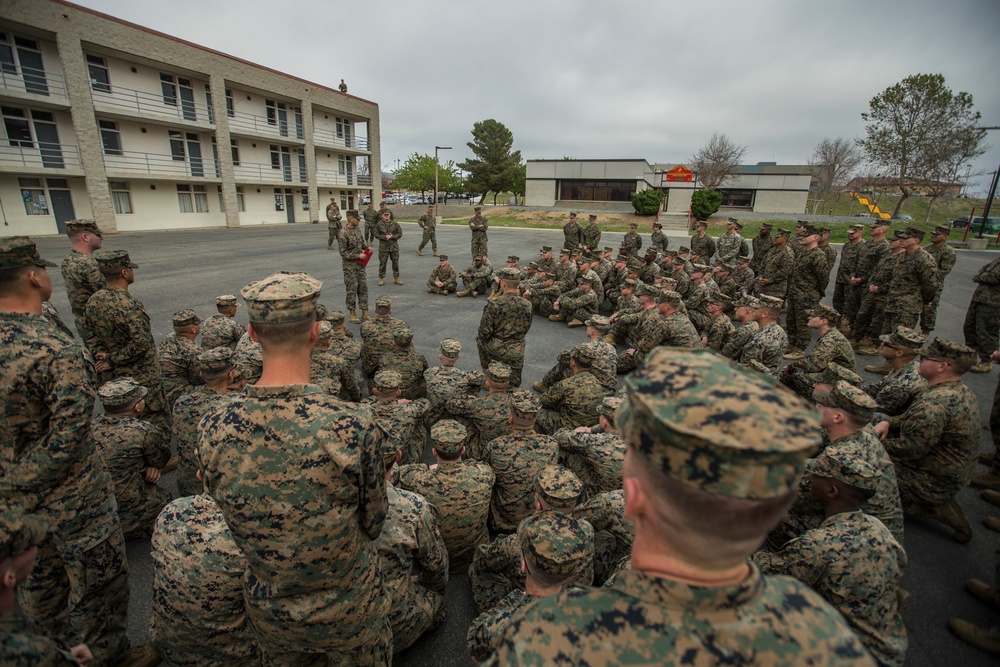 I MEF CG Navy and Marine Corps Commendation Medal Presentation