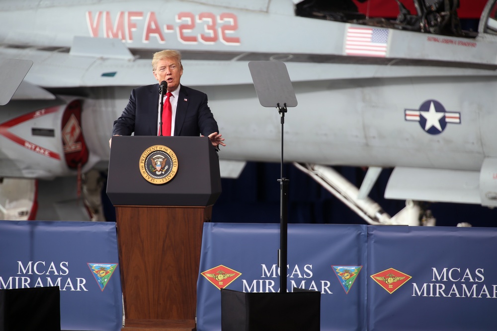 President visits MCAS Miramar