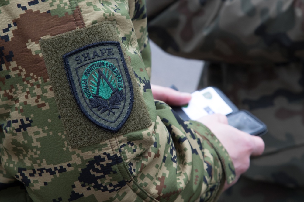 SHAPE CSM visits Battle Group Poland