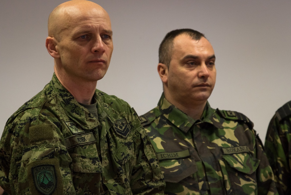 SHAPE CSM visits Battle Group Poland