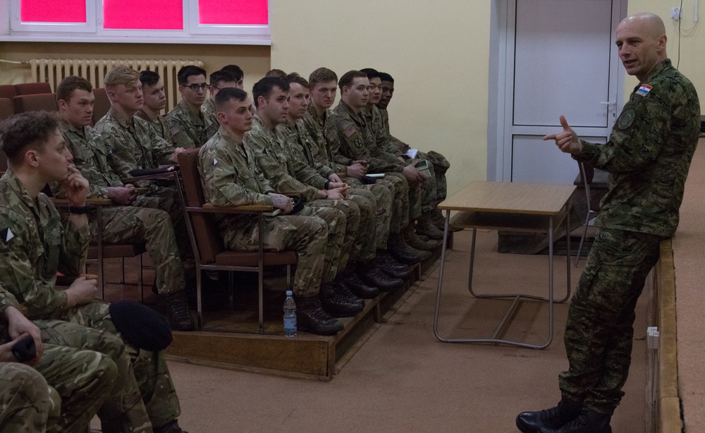 SHAPE CSM visits Battle Group Poland