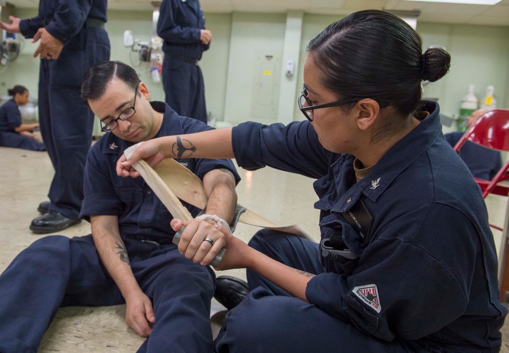 Sailors Participate in Tactical Combat Casualty Course aboard USNS Mercy