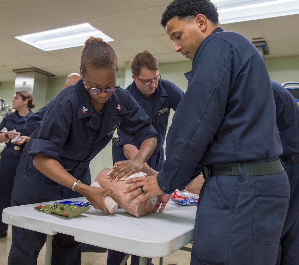 Sailors Participate in Tactical Combat Casualty Course aboard USNS Mercy