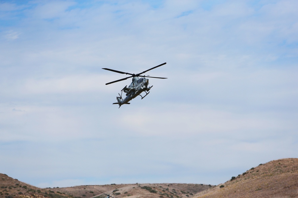 Romanian military test UH-1Y helicopters with MAG-39
