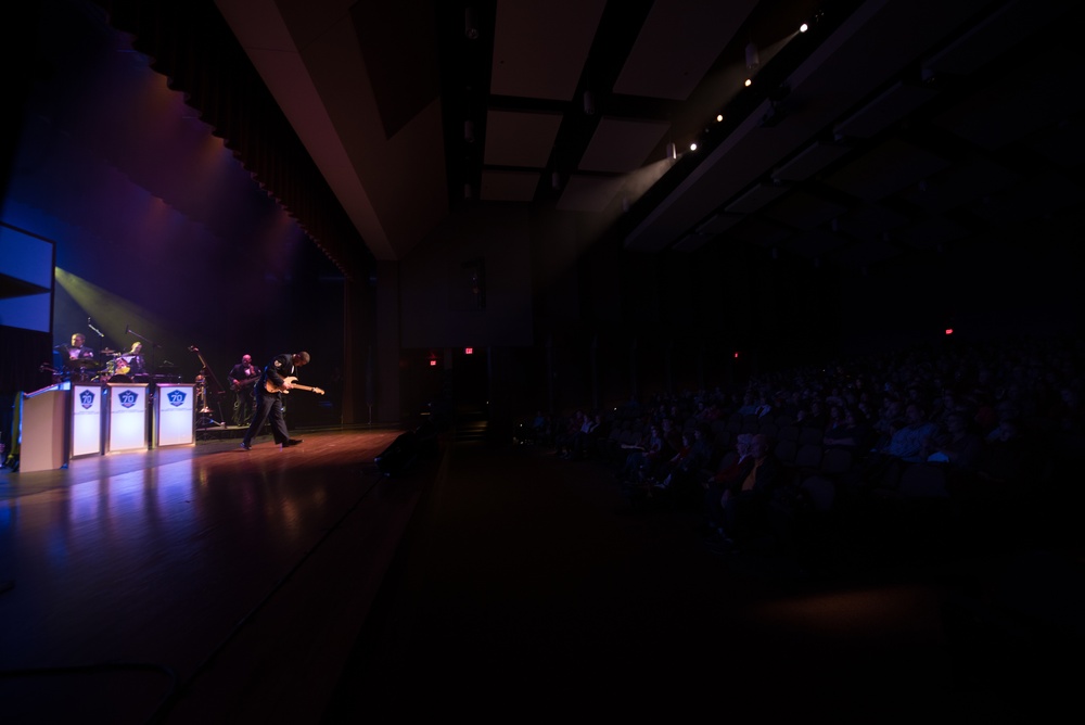 Holiday concert at Glenwood High School