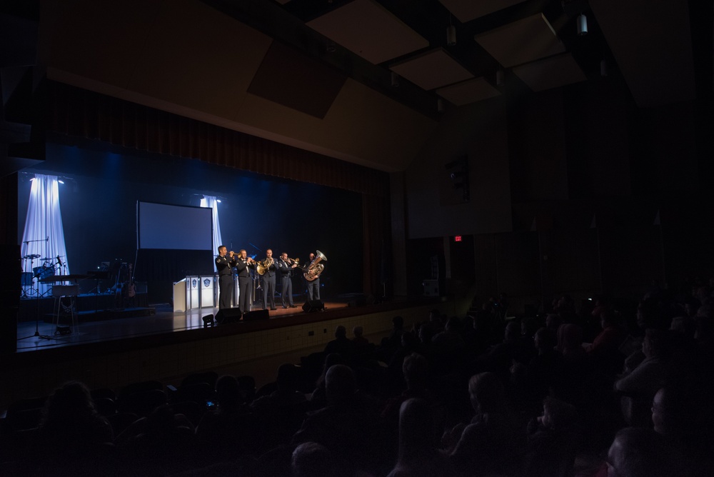 Holiday concert at Glenwood High School