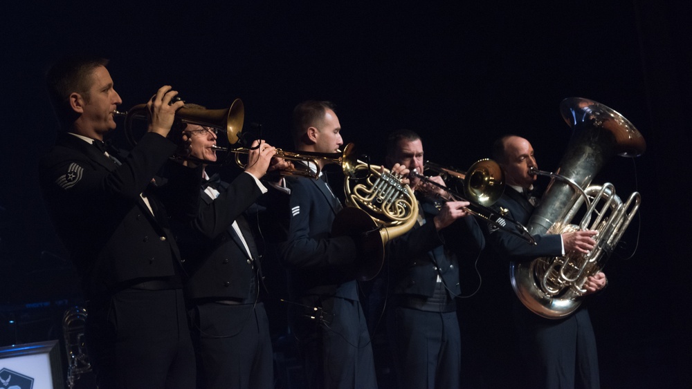 Holiday concert at Glenwood High School