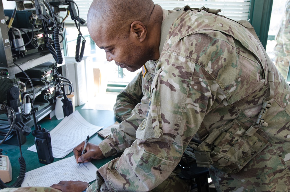 LTG Twitty observes training at OCSII