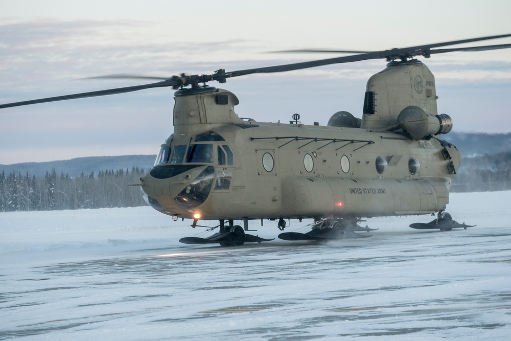 AE 18 CH-47 Helicopter Operations