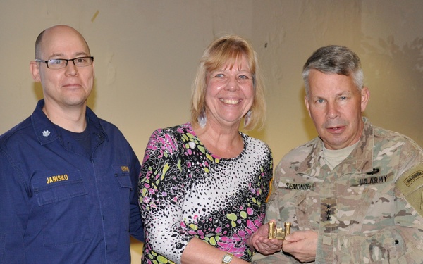 USACE Albuquerque District Employee Recognized by Lt. Gen. Semonite