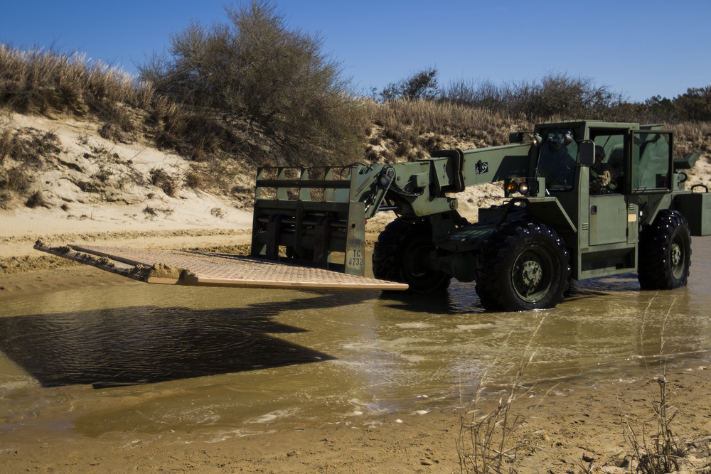 U.S. Army Reserve Soldiers start major exercise with JLOTS.