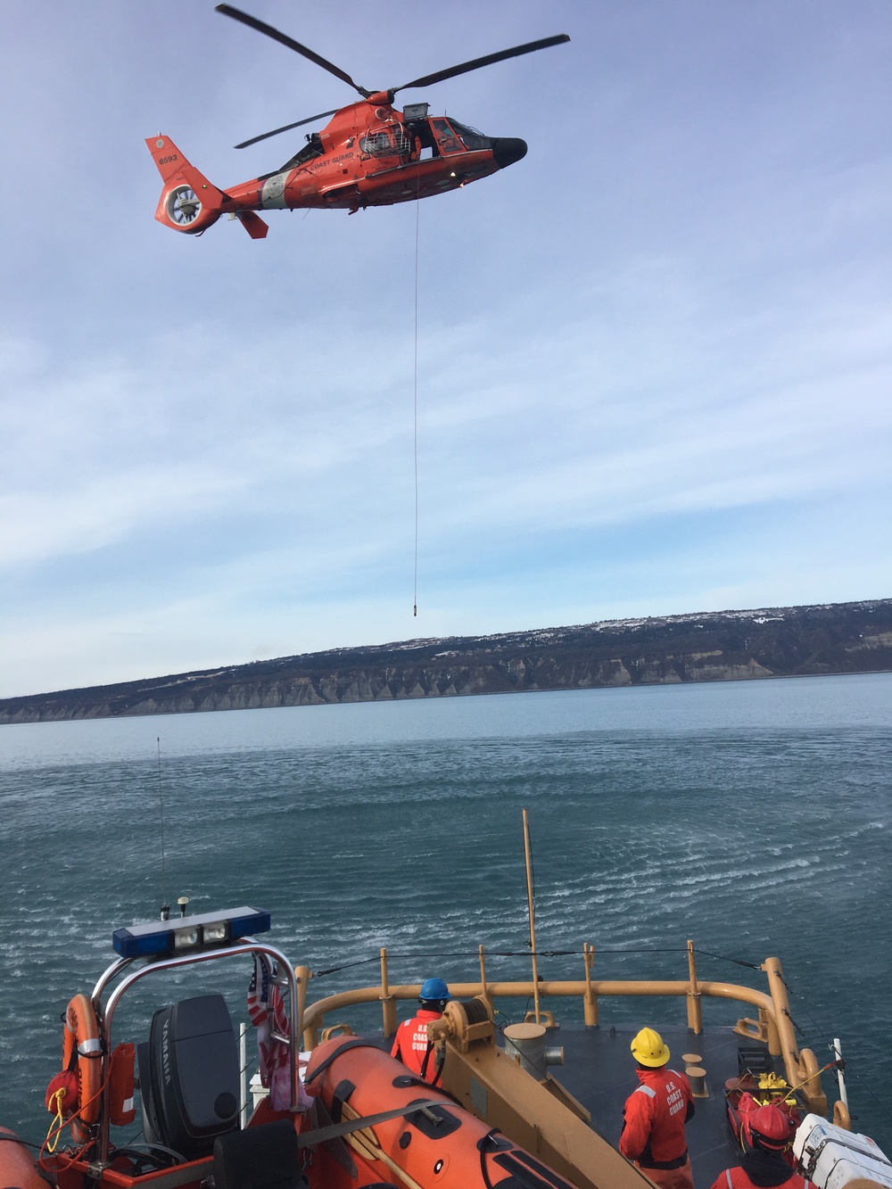 Cutter Naushon conducts hoist training