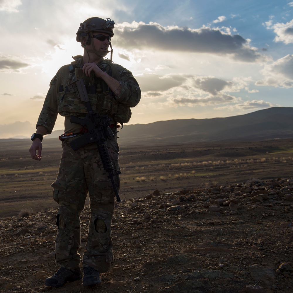 83rd ERQS pararescuemen conduct personal recovery training in Afghanistan