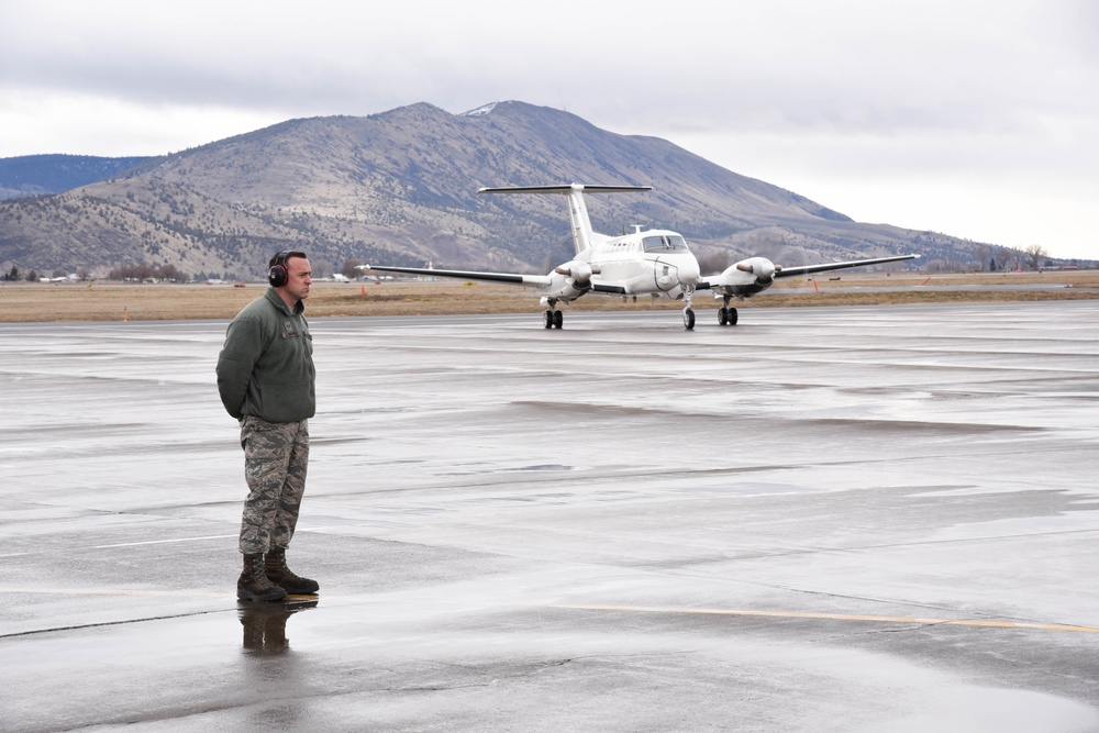 Oregon Governor Kate Brown visits Kingsley Field's 173rd Fighter WIng