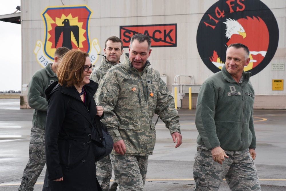 Oregon Governor Kate Brown visits Kingsley Field's 173rd Fighter WIng