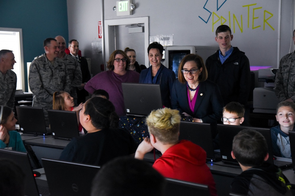 Oregon Governor Kate Brown visits Kingsley Field's 173rd Fighter WIng
