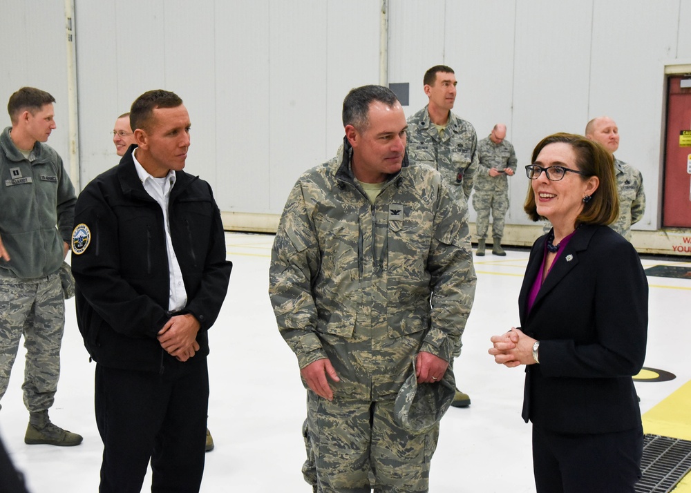 Oregon Governor Kate Brown visits Kingsley Field's 173rd Fighter WIng
