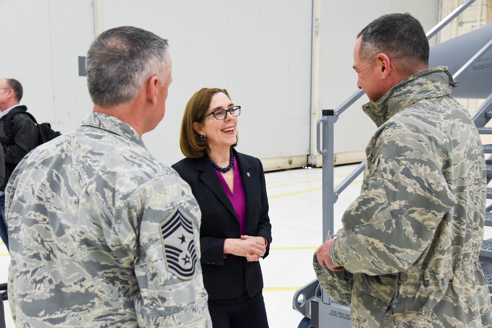 Oregon Governor Kate Brown visits Kingsley Field's 173rd Fighter WIng