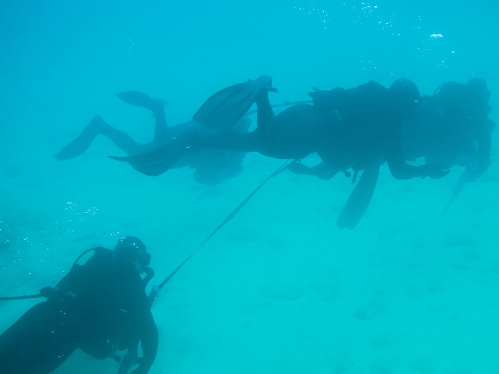 MRF, 26th MEU conduct dive training at Naval Base Souda Bay