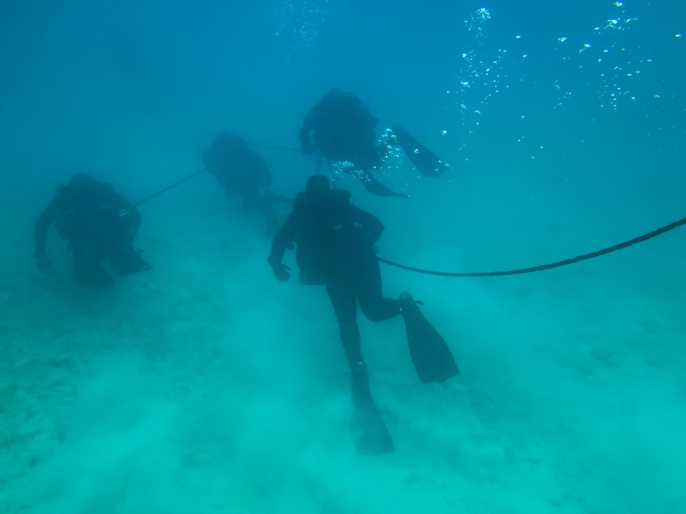 MRF, 26th MEU conduct dive training at Naval Base Souda Bay