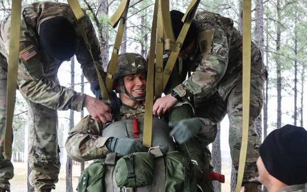 Panther Brigade Trains to Jump with Stinger Missiles