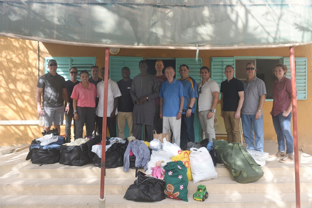 USAFE band performs at Senegalese children’s center