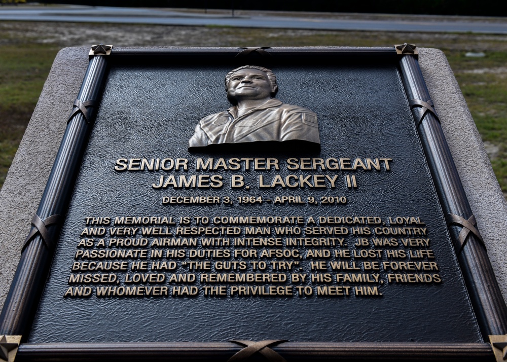 Voas-Lackey traffic circle memorial dedication