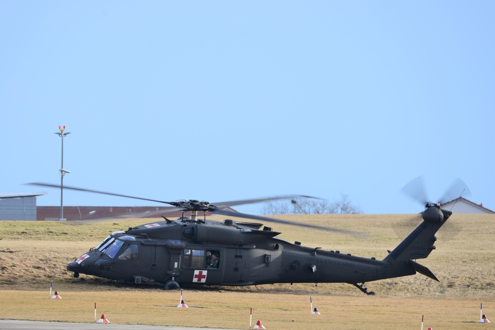 Slope landing training in a HH-60 MEDEVAC helicopter
