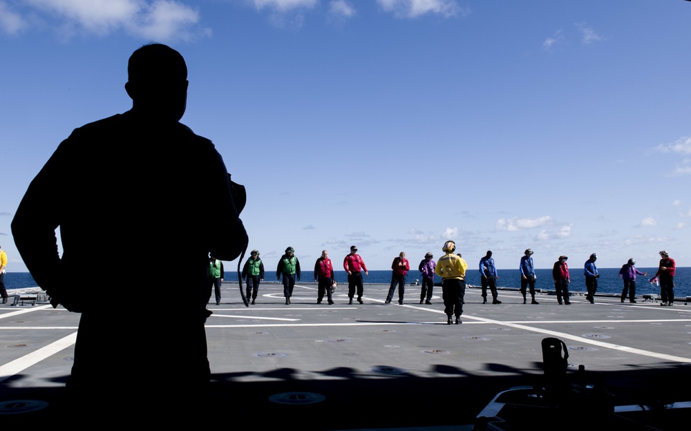 USS Coronado (LCS 4) Conducts Flight Operations