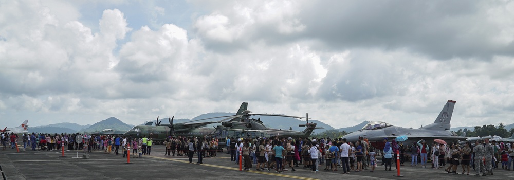 U.S., Indonesian air forces host open house during exercise Cope West 2018