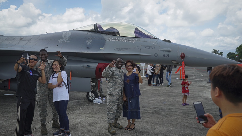U.S., Indonesian air forces host open house during exercise Cope West 2018
