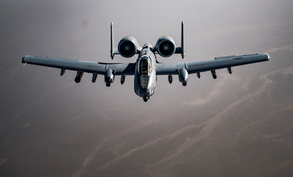 340th EARS refuels A-10 Thunderbolt II's over Afghanistan