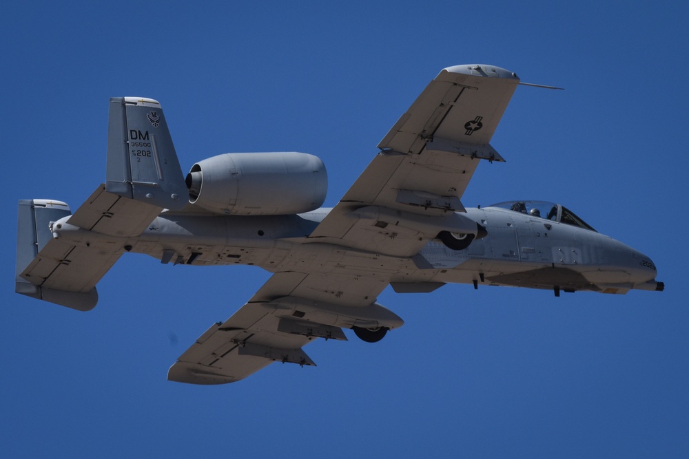 A-10 Thunderbolt performs Luke Days 2018