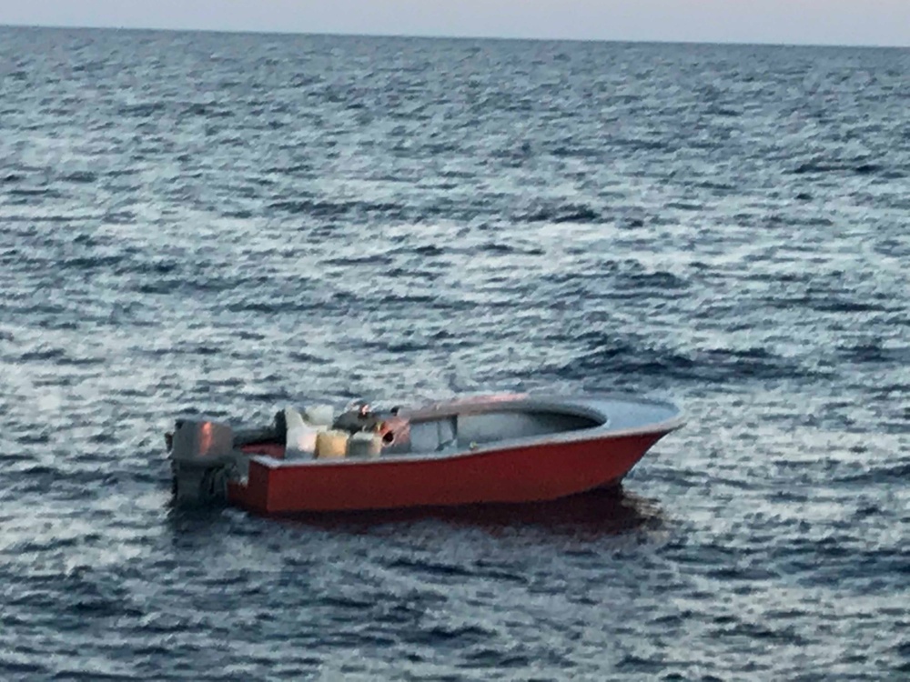 Coast Guard interdicts 5 migrants, 1 suspected smuggler near Jupiter