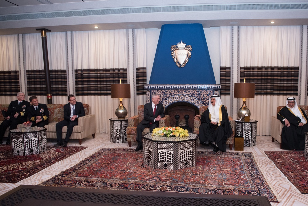 SD meets with Bahrain's King