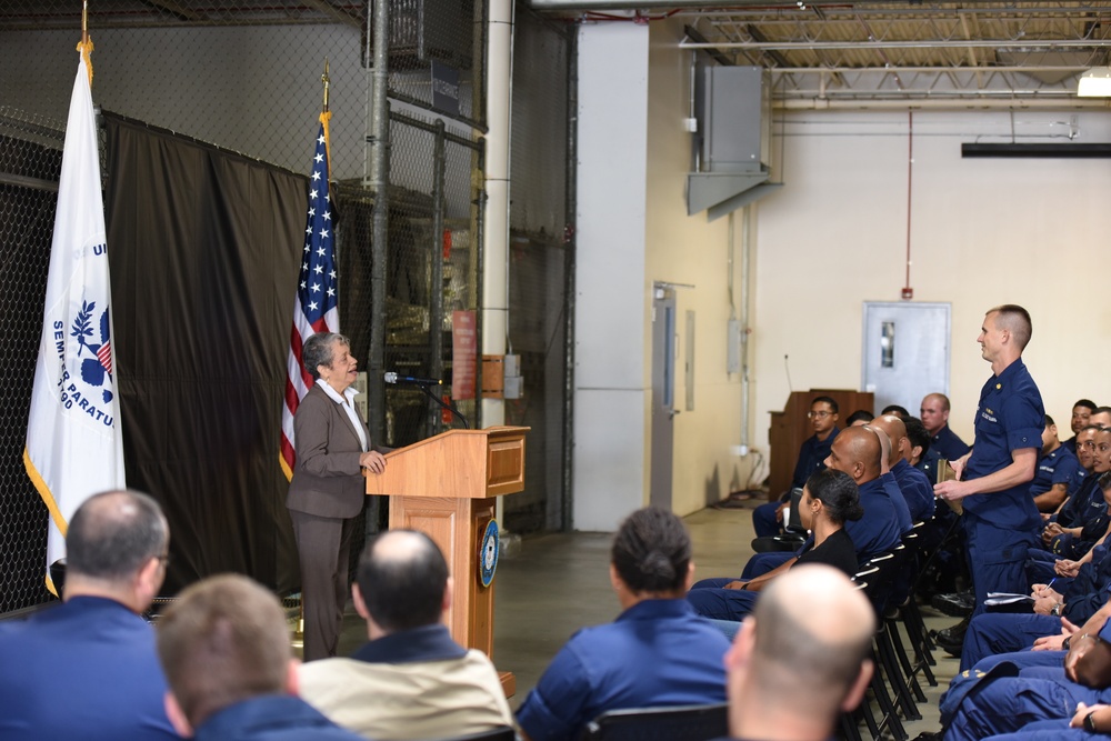 'Hidden Figure' Christine Darden visits Coast Guard Base Los Angeles-Long Beach