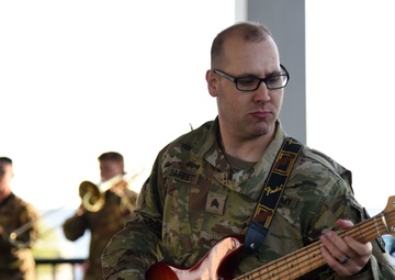 Army band tunes up the coast