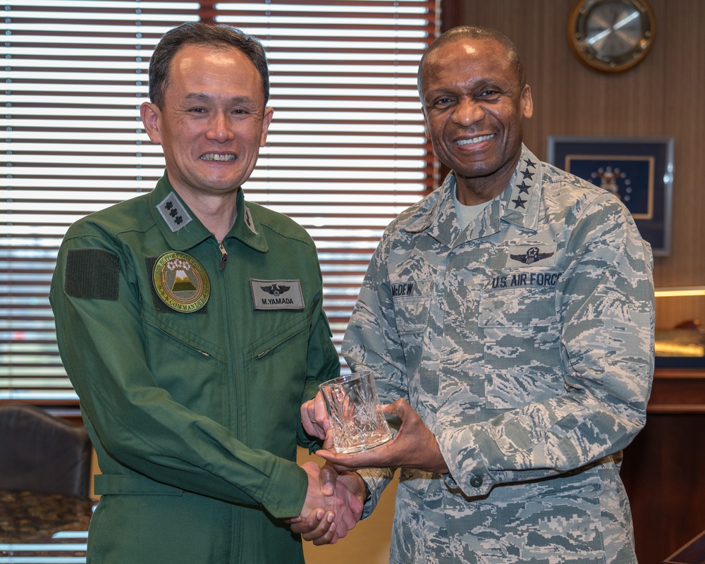 Lt. Gen. Masashi Yamada visits U.S. Transportation Command