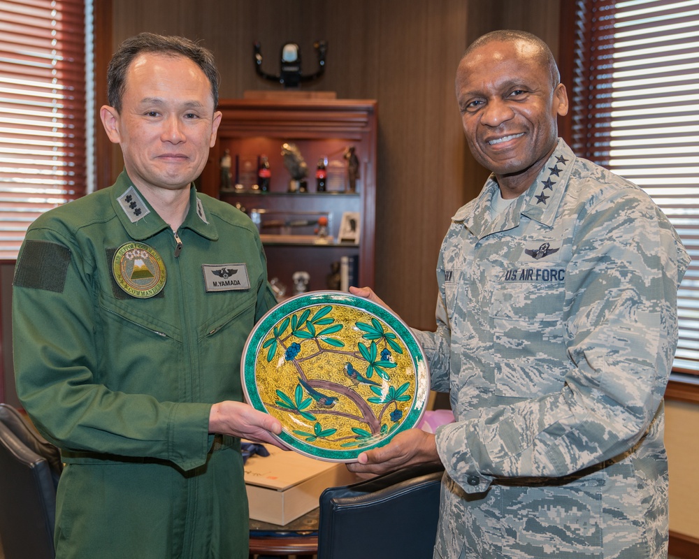 Lt. Gen. Masashi Yamada visits U.S. Transportation Command