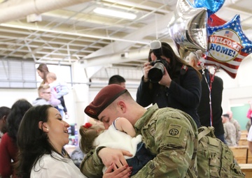 Paratroopers return to Fort Bragg after 9 month deployment in Afghanistan, Kosovo