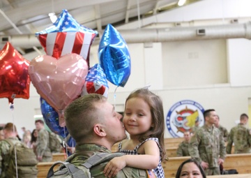Paratroopers return to Fort Bragg after 9 month deployment in Afghanistan, Kosovo