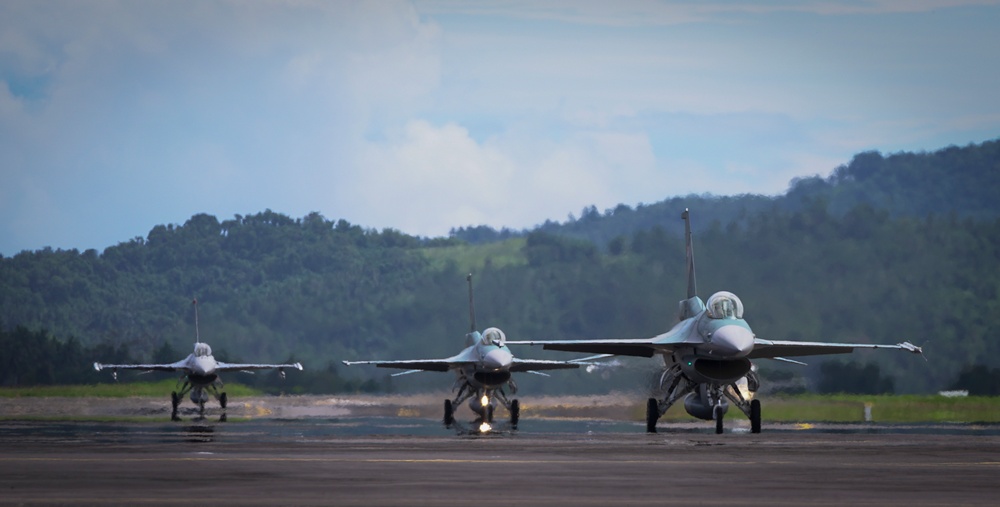 Dvids News Us Indonesian Air Forces Conclude Exercise Cope West 2018 4363