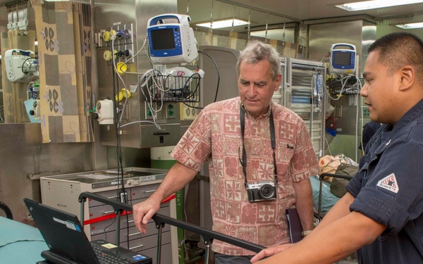 FSM Ambassador tours the USNS Mercy (T-AH)