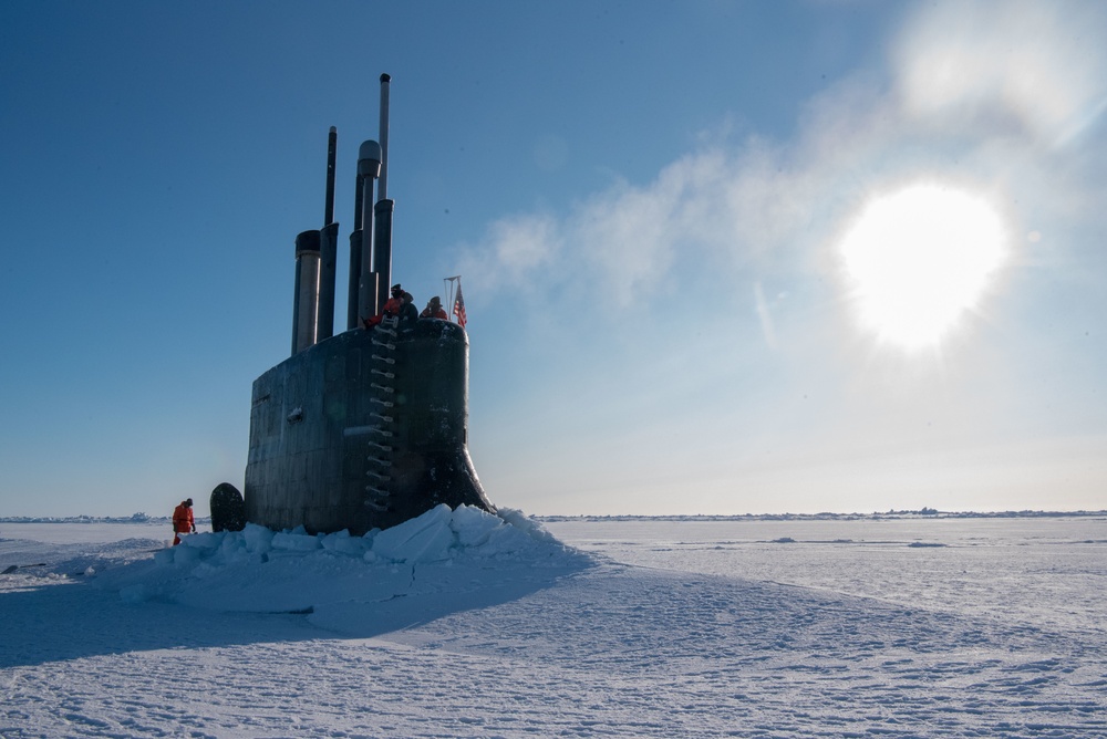 USS Connecticut (SSN 22) Participates in ICEX 2018