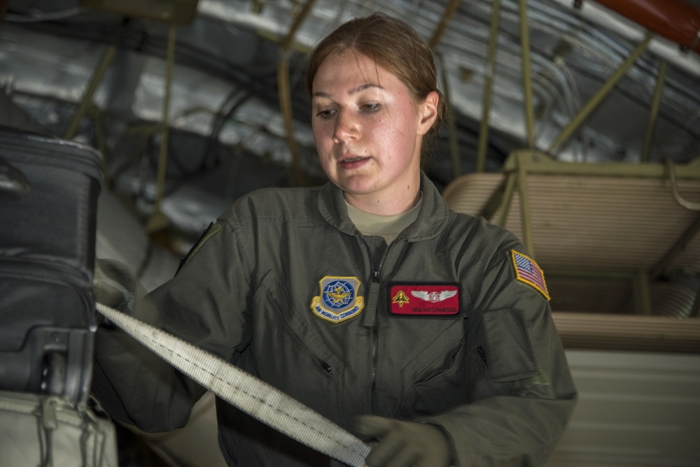 Travis AFB C-17 Globemaster III Women's Heritage Flight