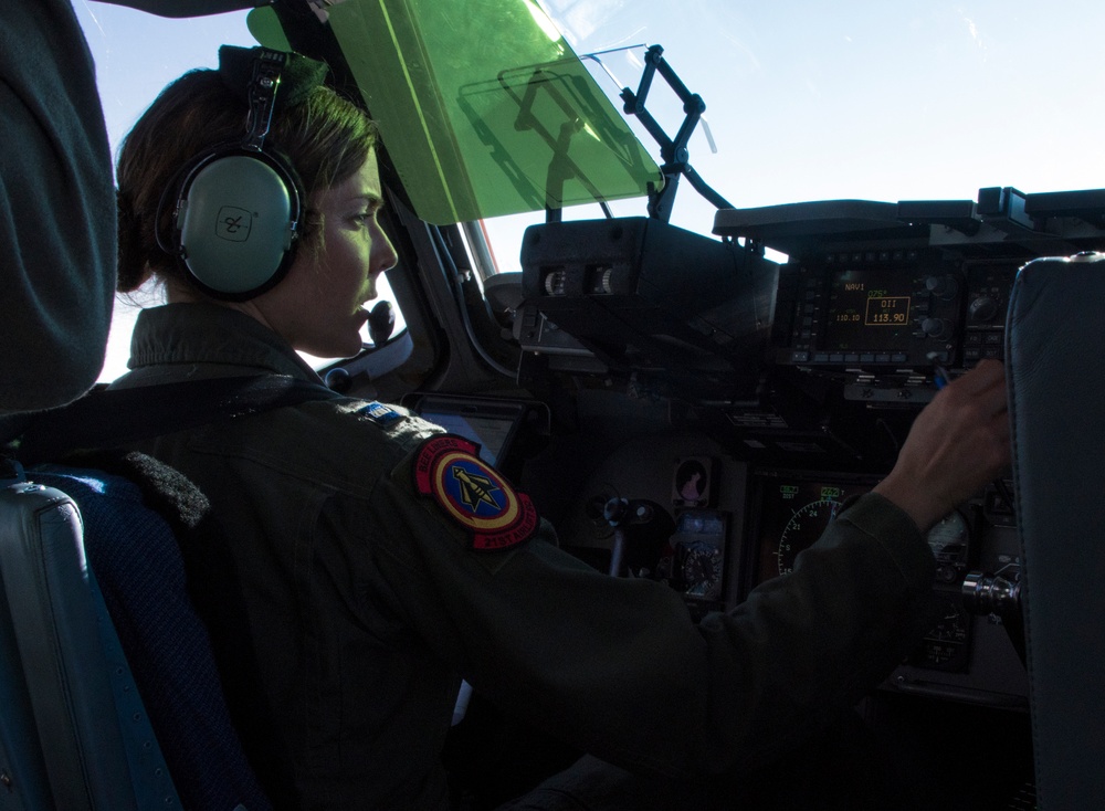 Travis AFB C-17 Globemaster III Women's Heritage Flight