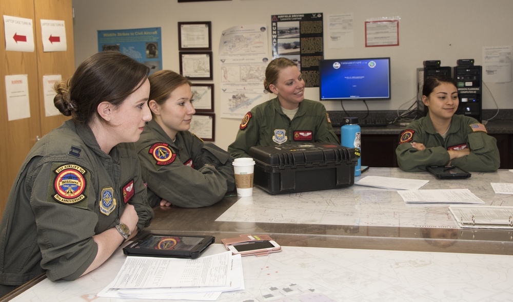 Travis AFB C-17 Globemaster III Women's Heritage Flight